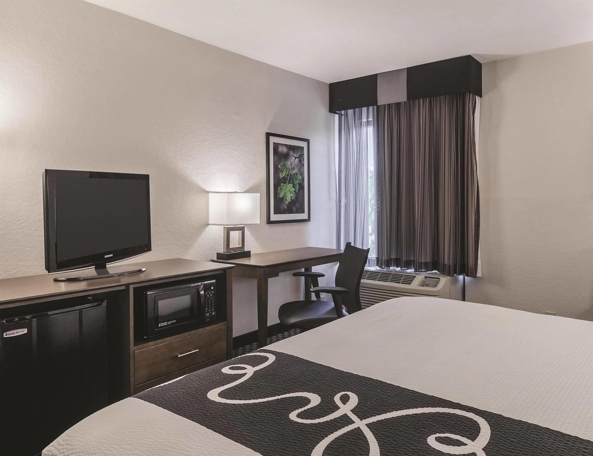 La Quinta By Wyndham Myrtle Beach - N. Kings Hwy Esterno foto